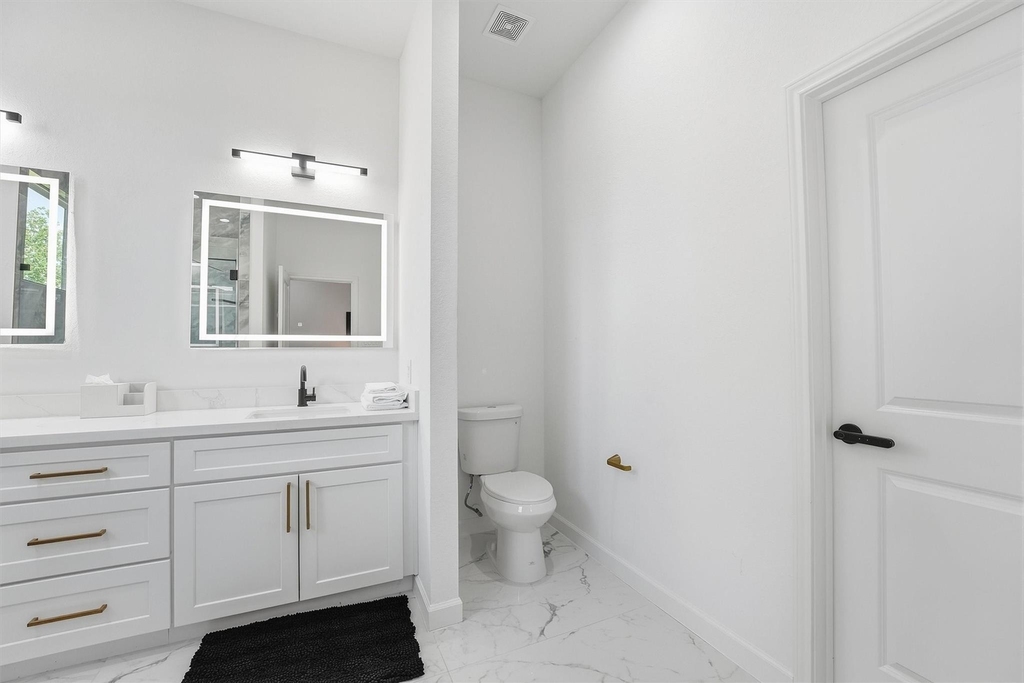 5839 Southwell Street - Photo 17