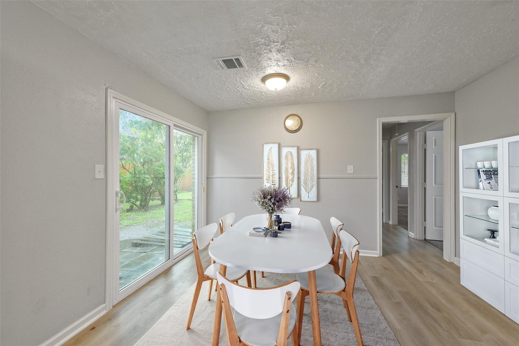 2803 22nd Street - Photo 9