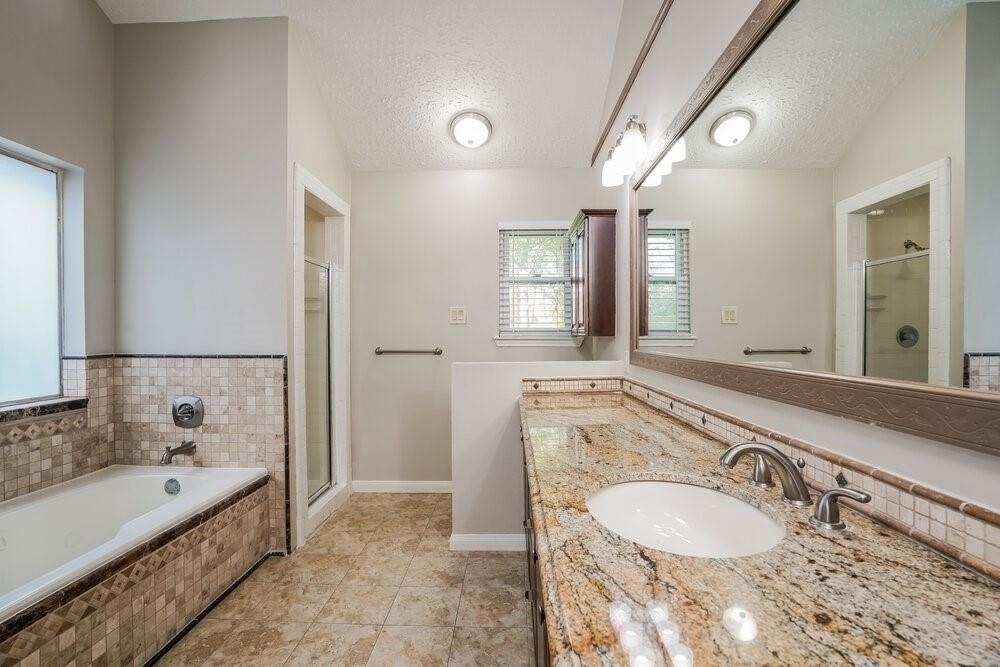 11918 Cottonwood Lane - Photo 9