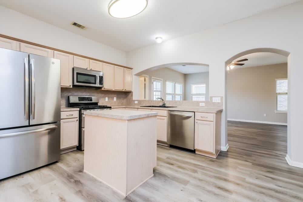 985 Oak Falls Drive - Photo 5