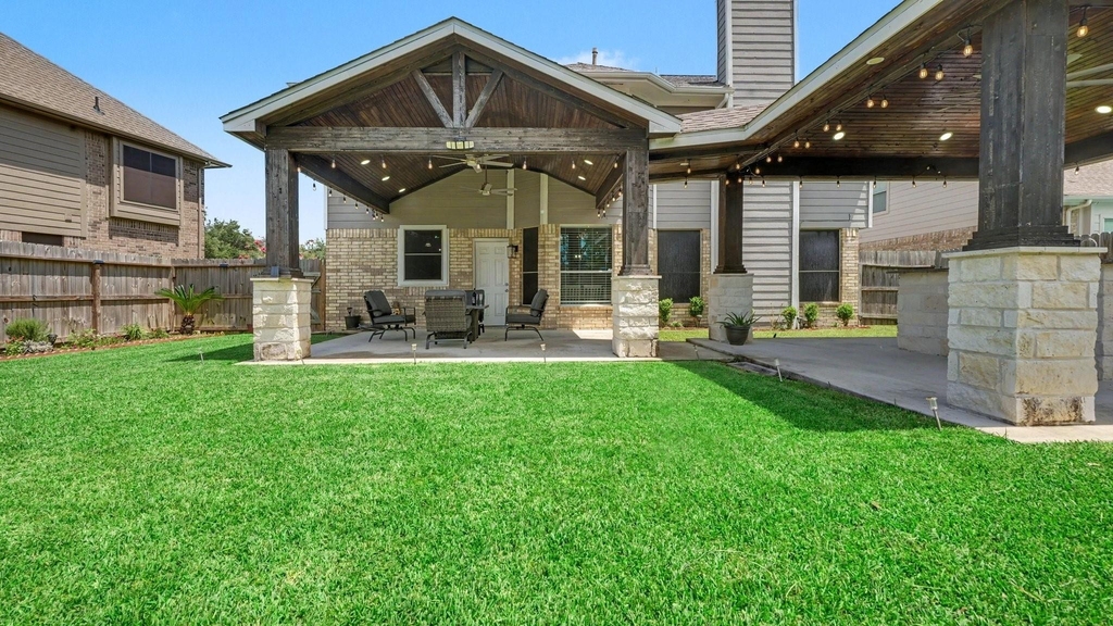 1927 Pinewood Court - Photo 39