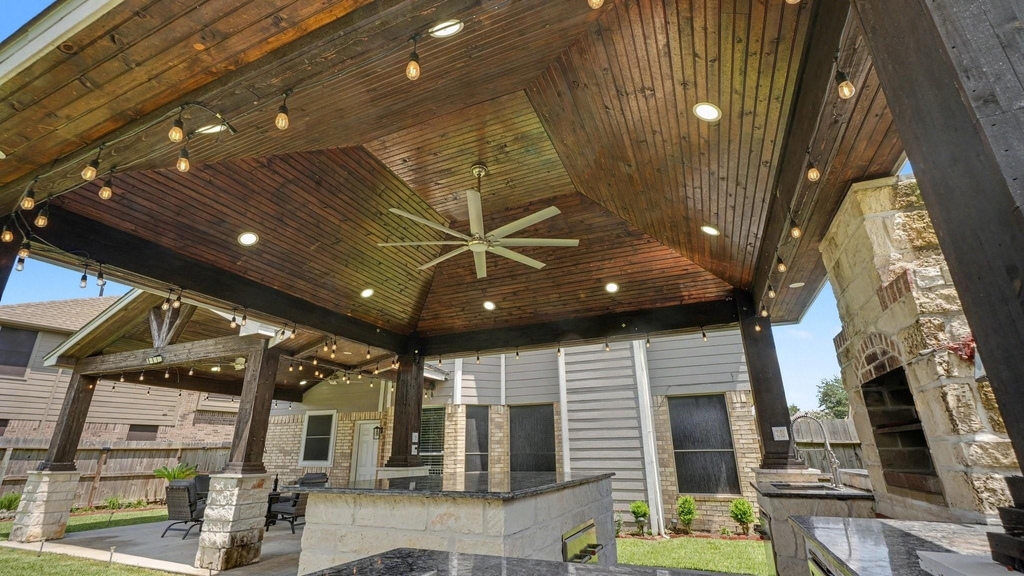 1927 Pinewood Court - Photo 33