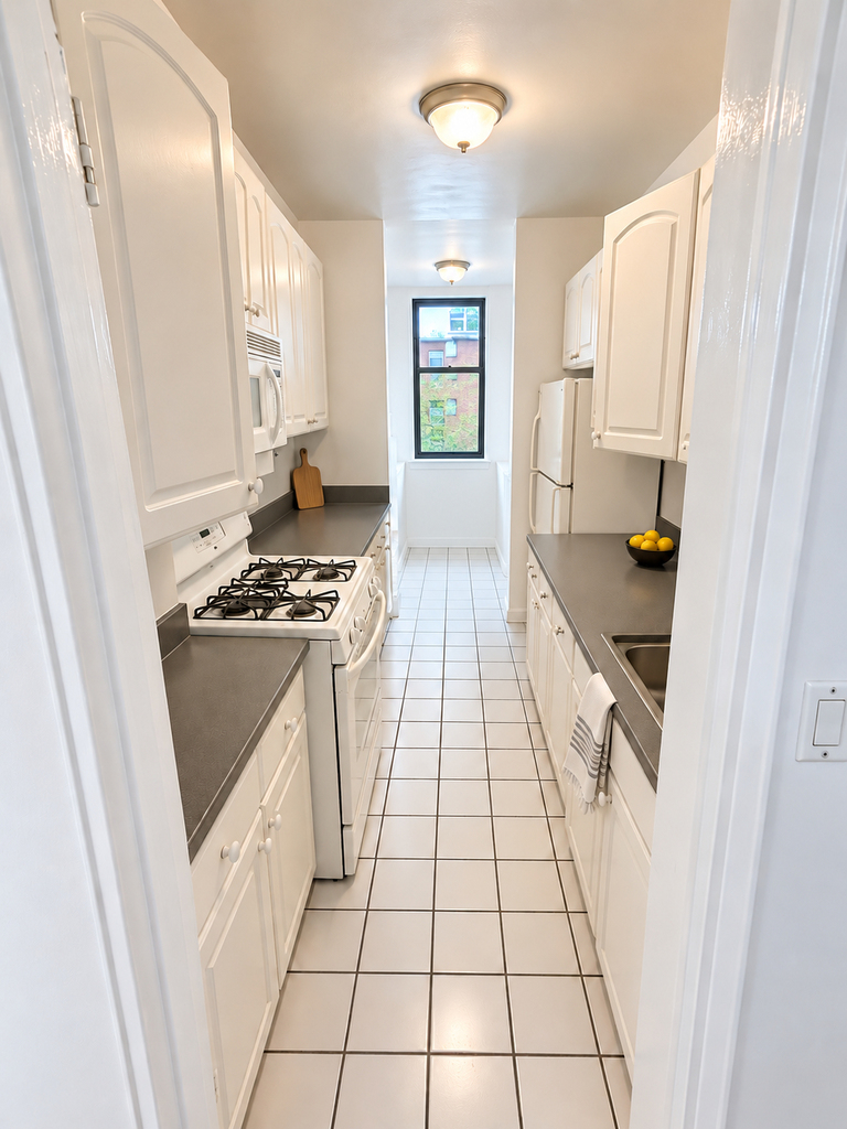 435 East 79th Street - Photo 4