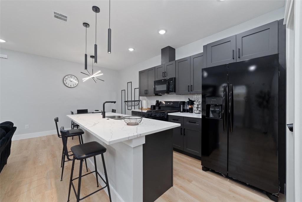 1615 Dolly Wright Street - Photo 9