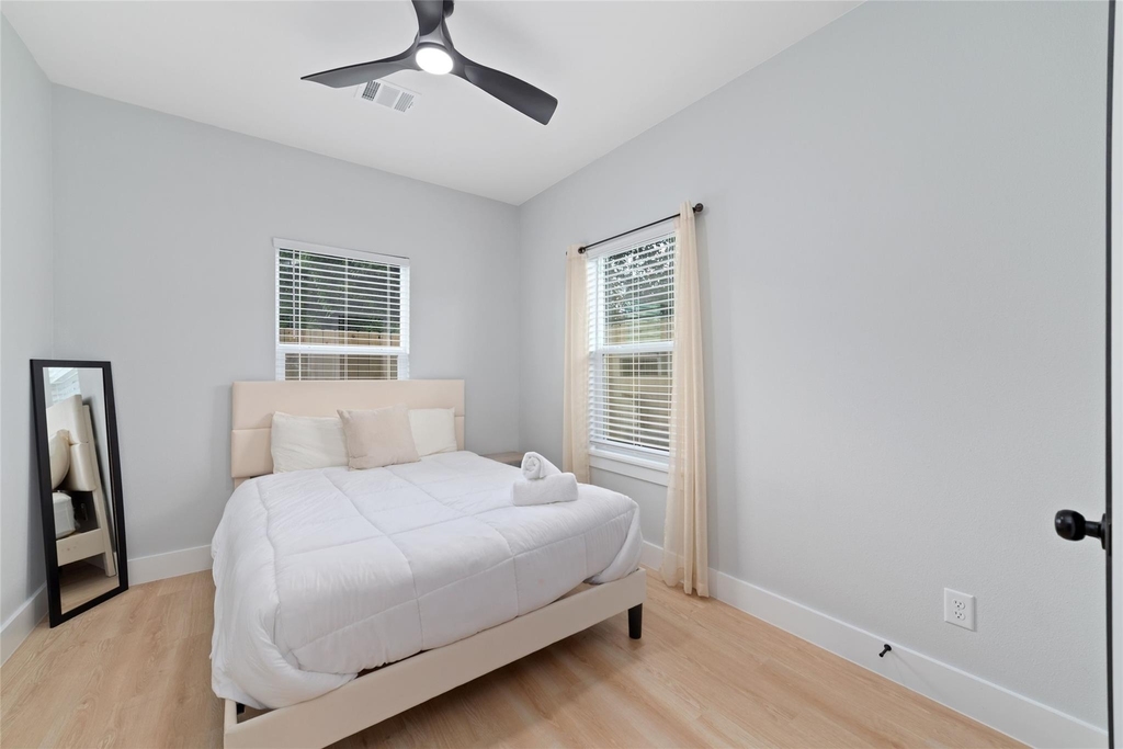 1615 Dolly Wright Street - Photo 5