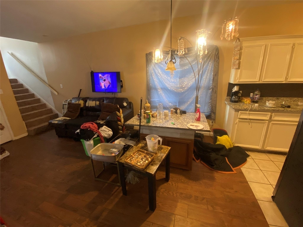 5330 Longmeadow Street - Photo 4