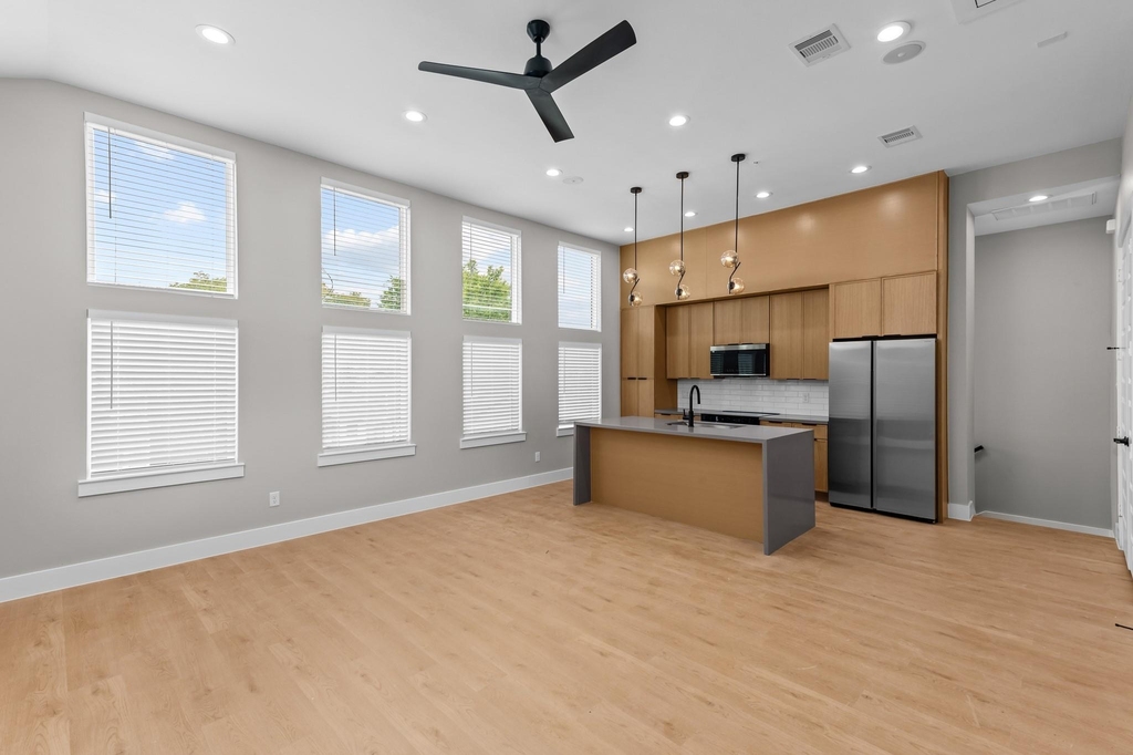3523 Hadley Street - Photo 4