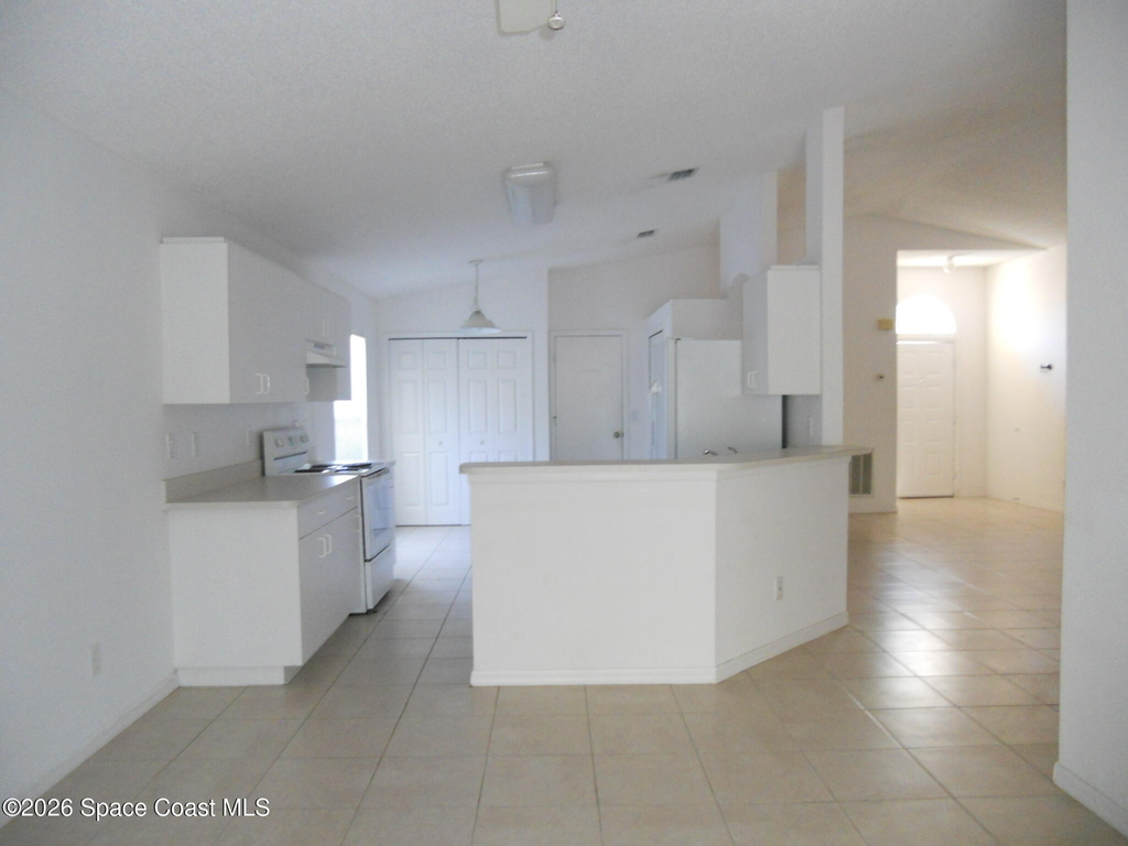 540 Benton Drive - Photo 4