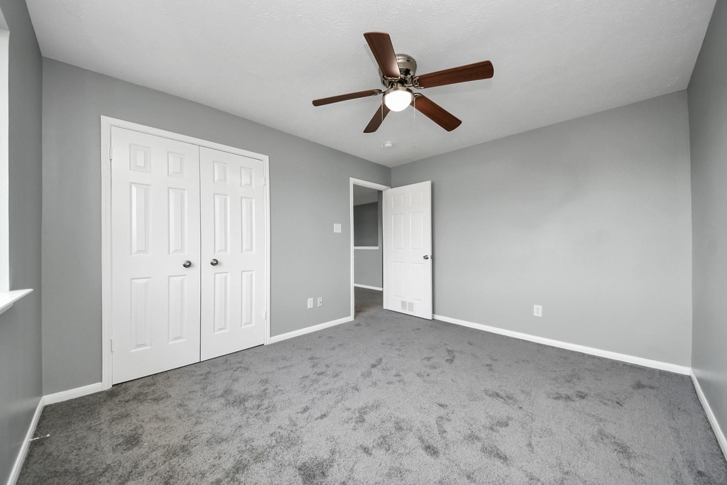 4805 E Columbary Drive - Photo 22