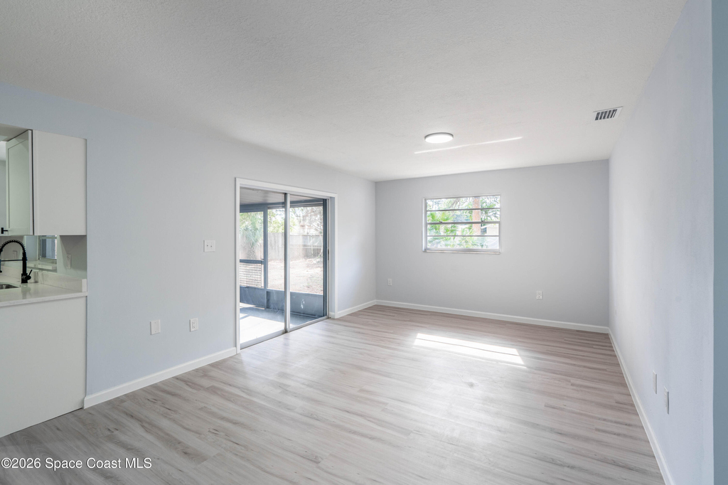 306 Harvey Avenue Ne - Photo 10