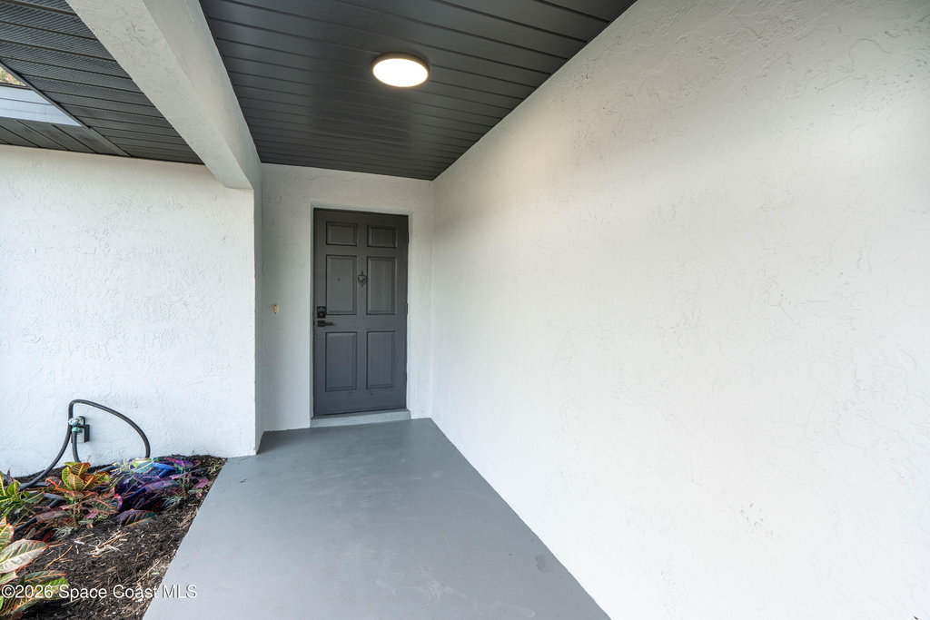 306 Harvey Avenue Ne - Photo 3
