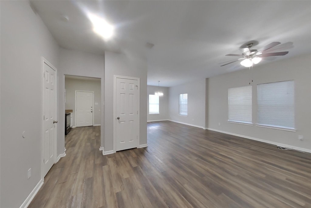 11403 Carla Street - Photo 1