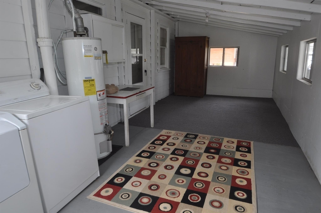 213 E Burress Street - Photo 10