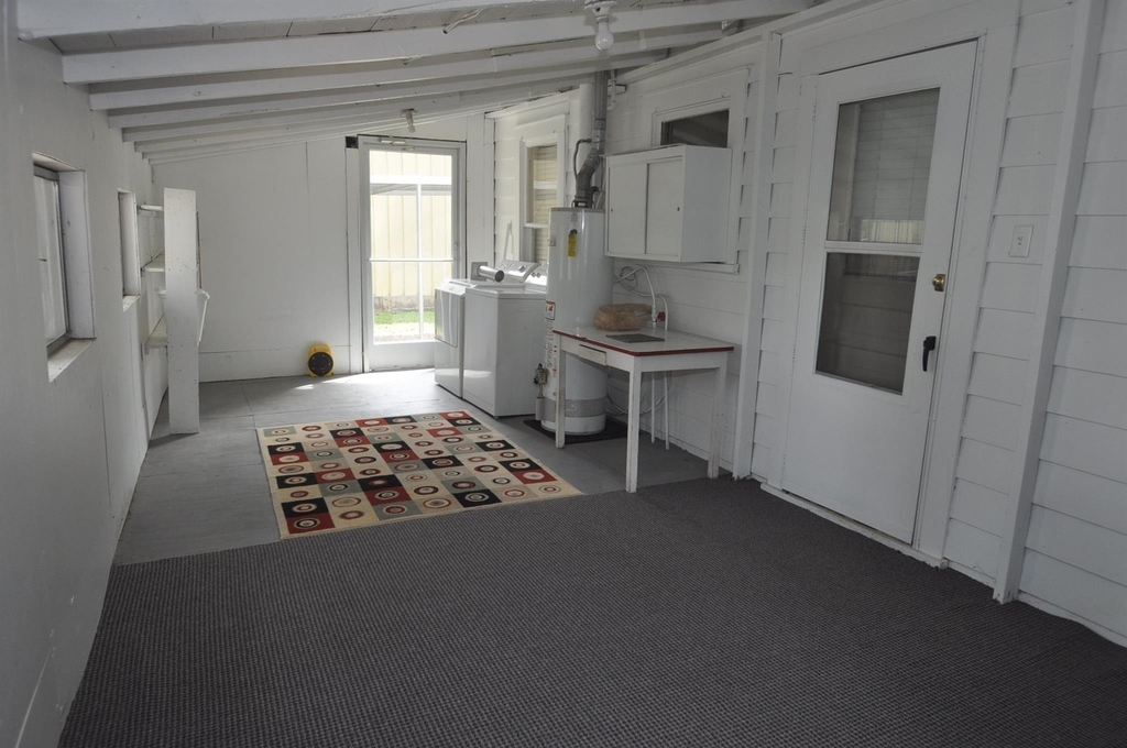 213 E Burress Street - Photo 11