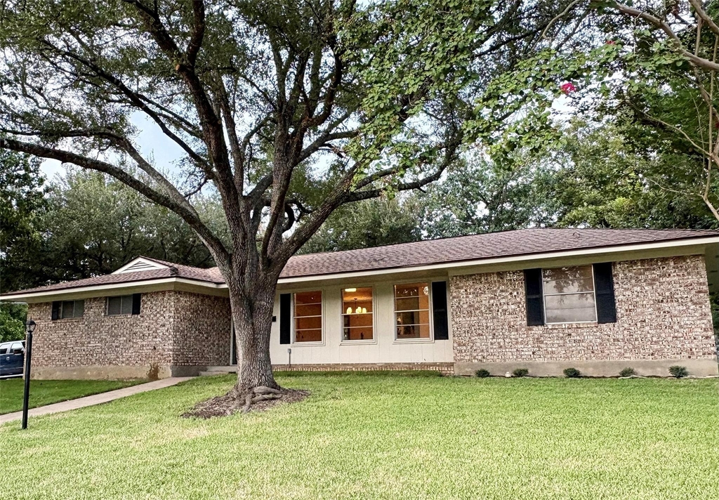1801 Beazley Street - Photo 1
