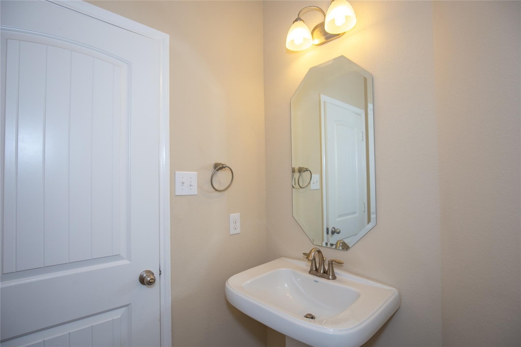 311 Lockridge Hill Ln - Photo 27