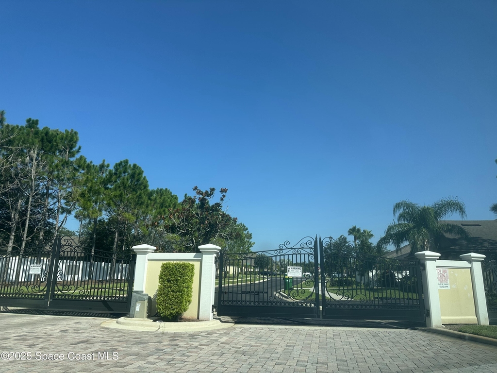 5214 Brilliance Circle - Photo 4