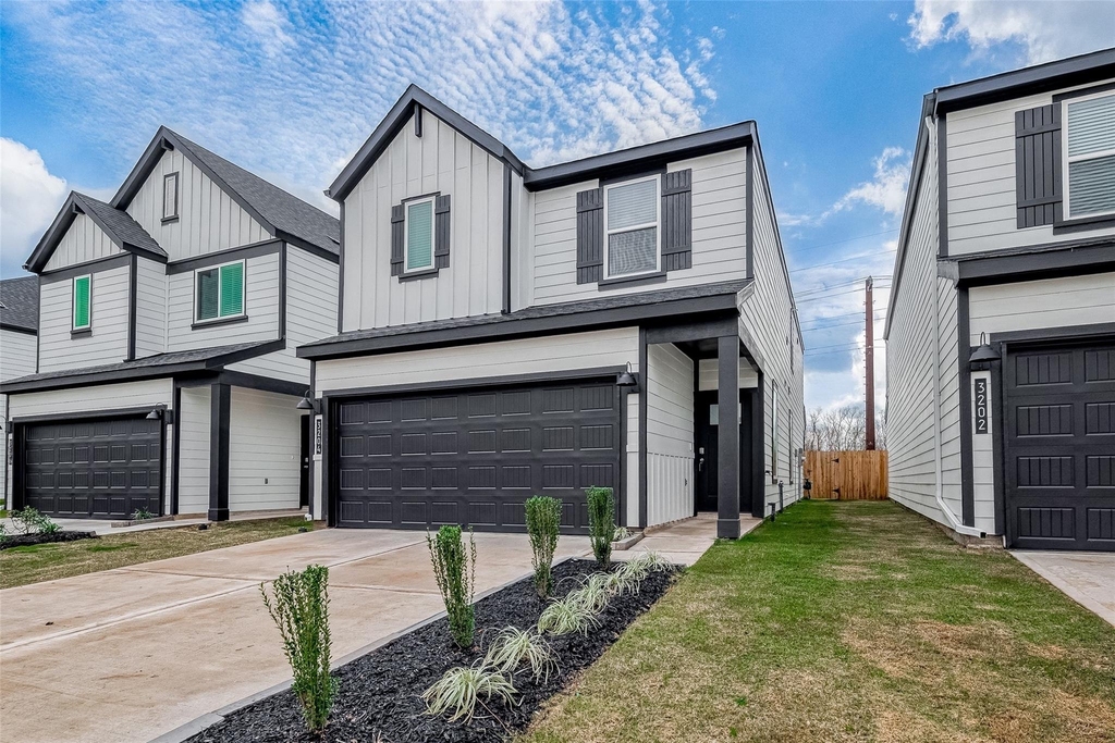 3204 Crown Gate Drive - Photo 2