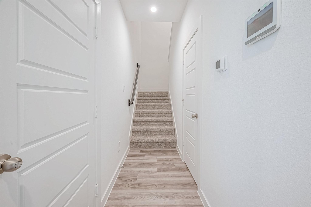 3204 Crown Gate Drive - Photo 4