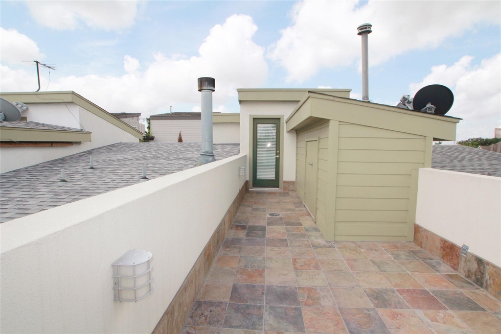 4701 Caroline Street - Photo 33