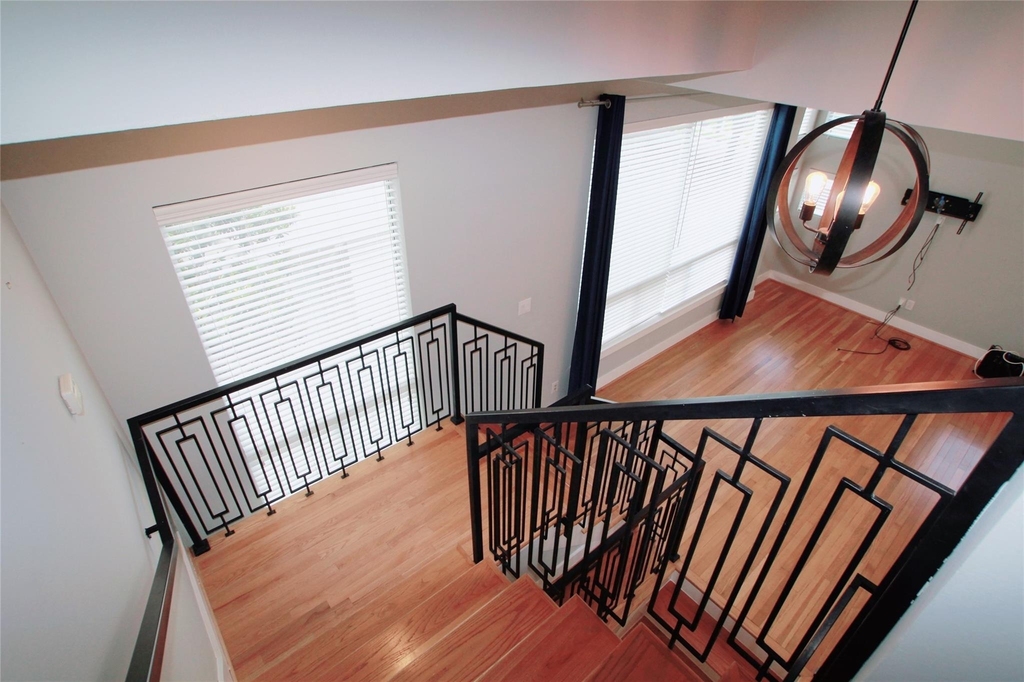 4701 Caroline Street - Photo 15