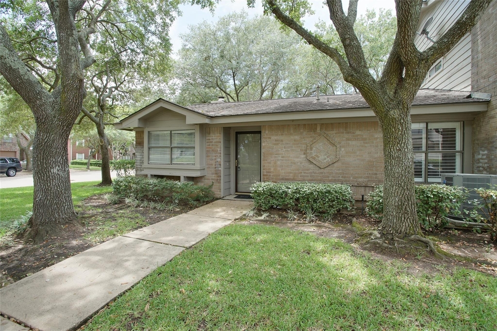 2711 Grants Lake Boulevard - Photo 0