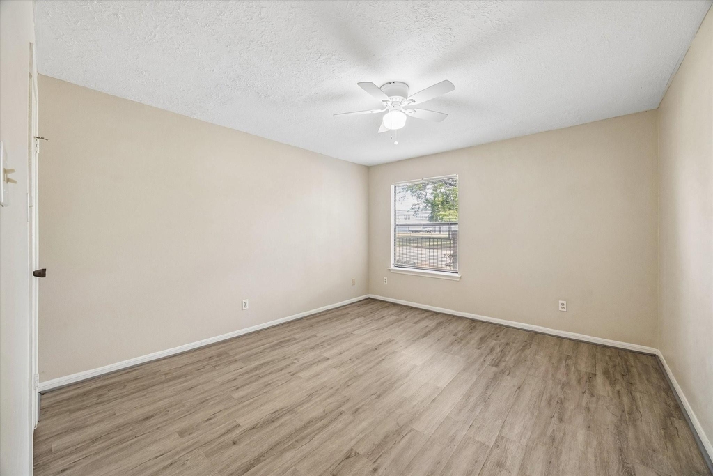 12755 Mill Ridge Drive - Photo 9