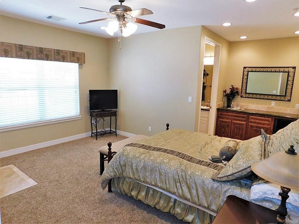 7039 Kingston Cove Lane Drive - Photo 8