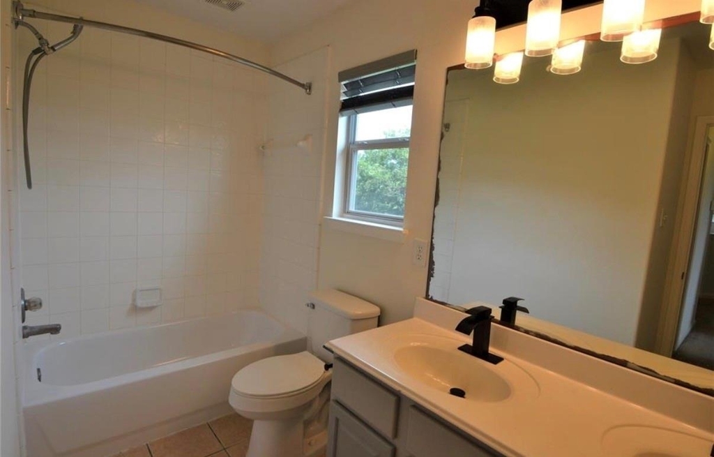 2110 Banfield Court - Photo 37