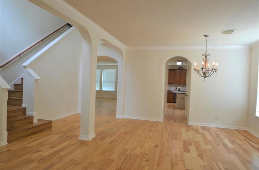 2110 Banfield Court - Photo 3
