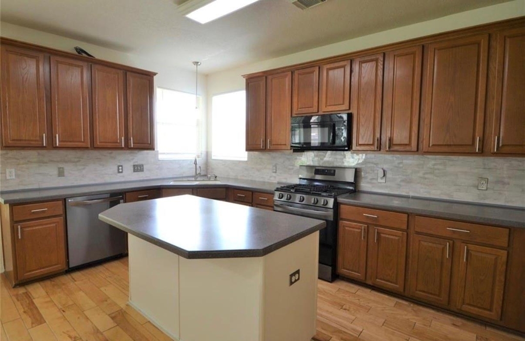 2110 Banfield Court - Photo 19
