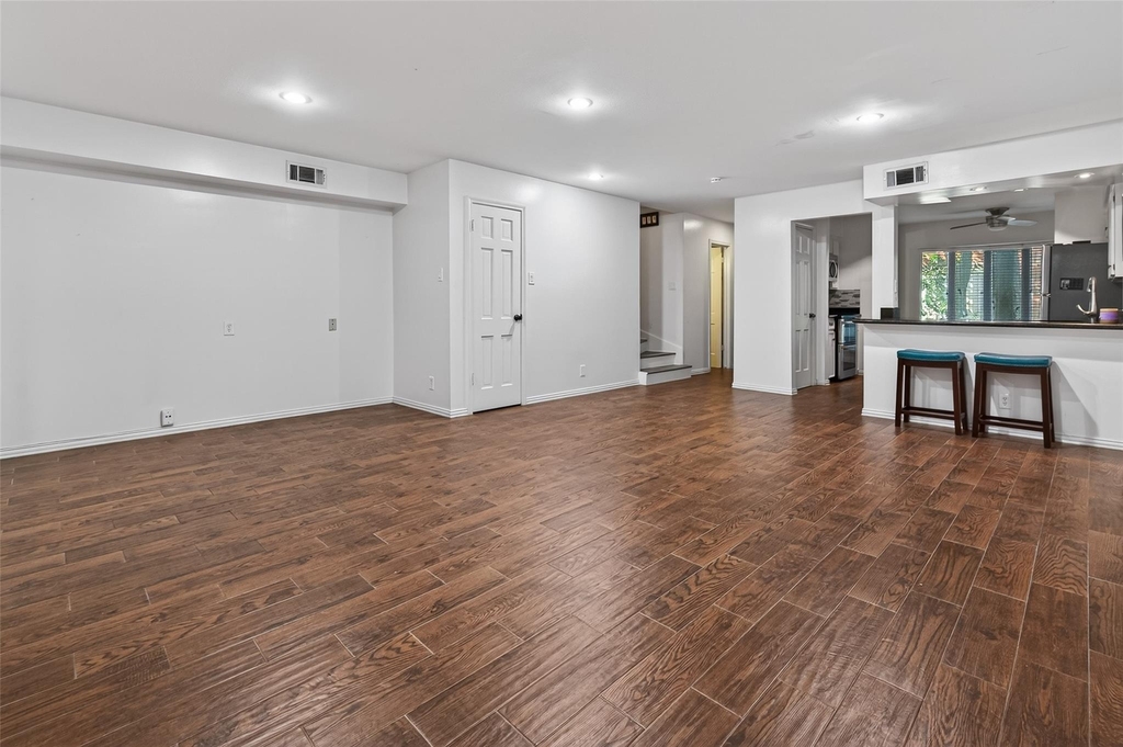 5530 Holly Street - Photo 13
