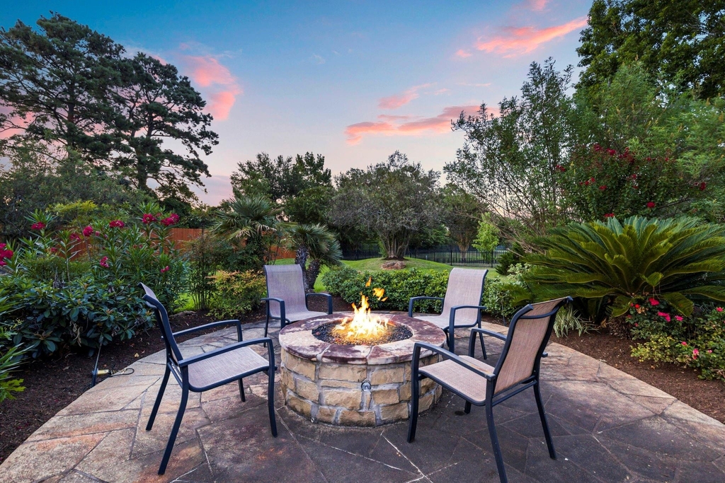 7930 Spring Village Drive - Photo 35
