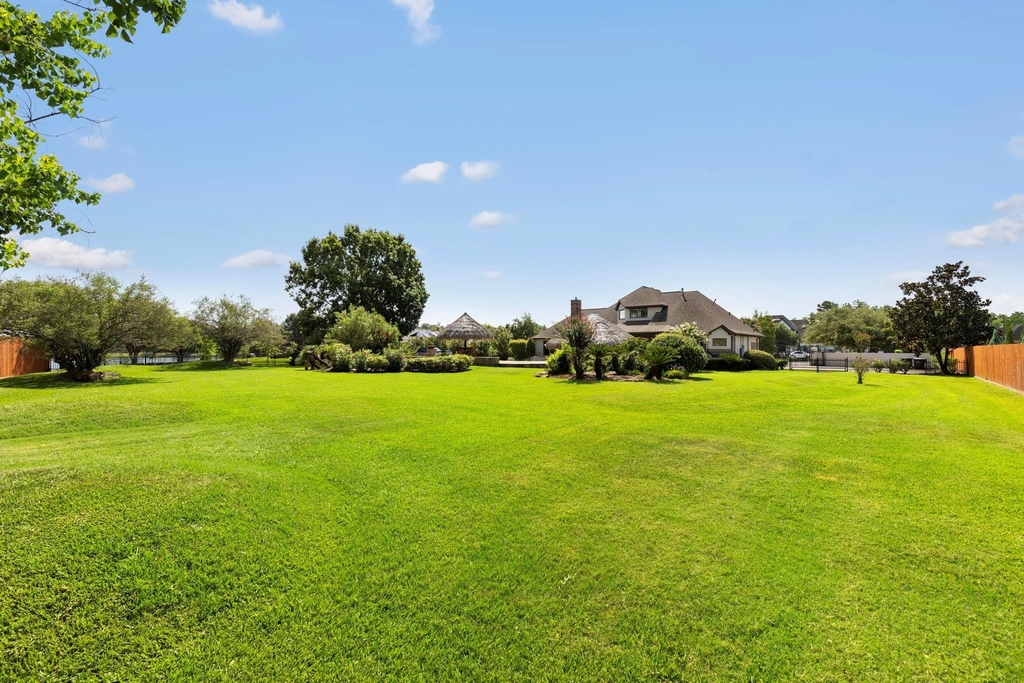 7930 Spring Village Drive - Photo 37