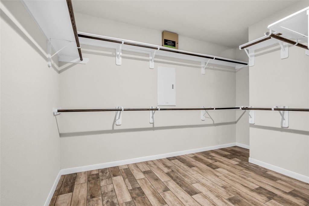7126 Aliaga Creek Court - Photo 16