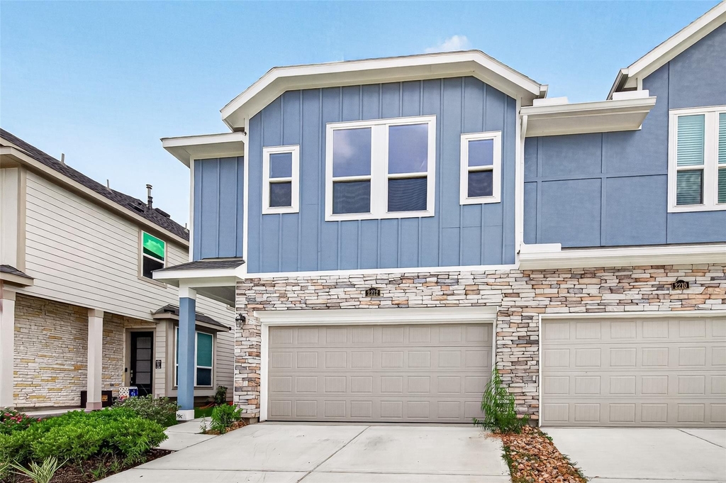 2212 Via Vicky Road - Photo 2
