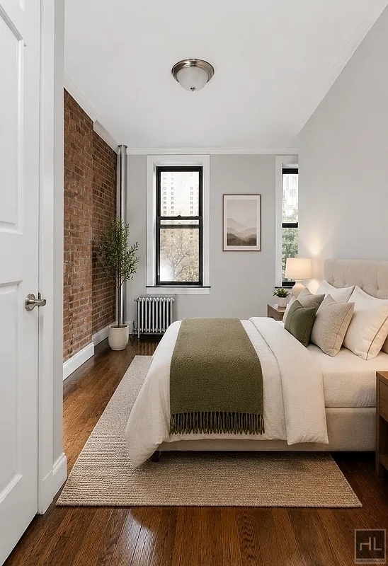 West 52 Street - Photo 8