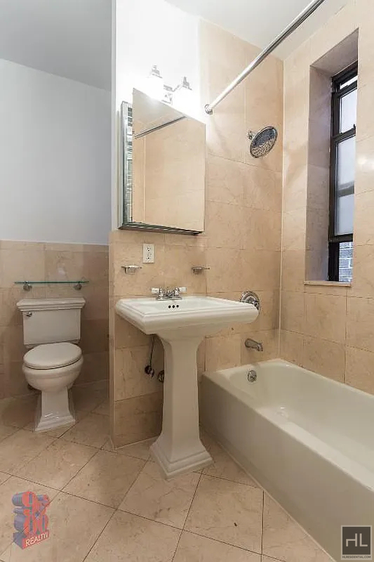 East 23 Street - Photo 5