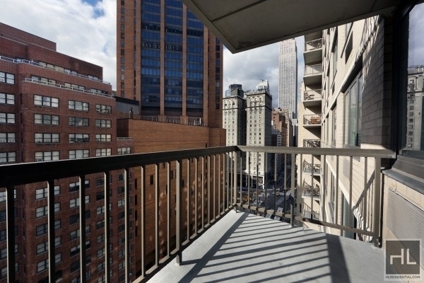 East 34 Street - Photo 1