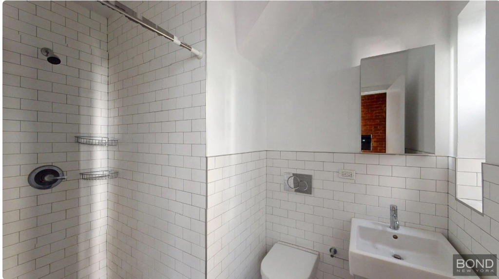 East 73rd Street - Photo 3