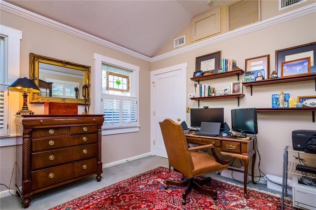 827 S Delaware Avenue - Photo 43