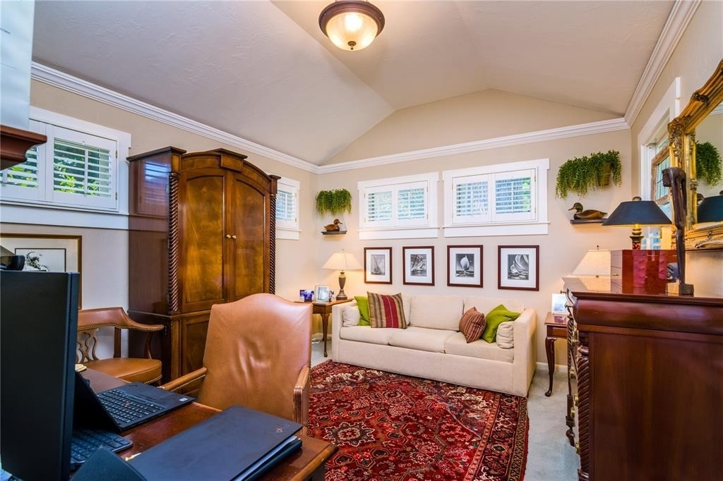 827 S Delaware Avenue - Photo 42