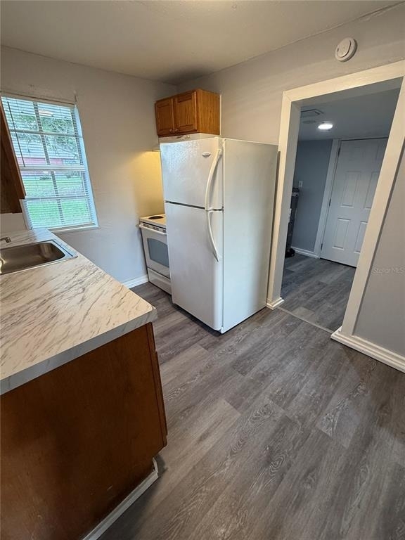513 W 1st Street - Photo 3