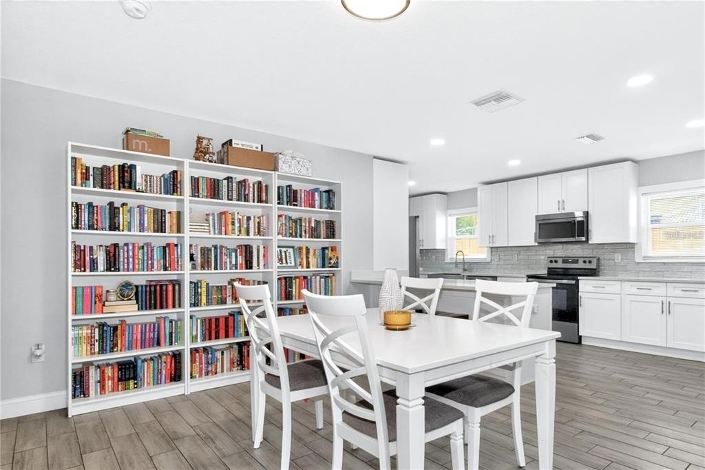 3608 W Carmen Street - Photo 6