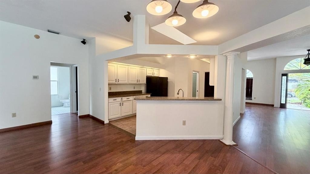 9639 Fox Hearst Road - Photo 9