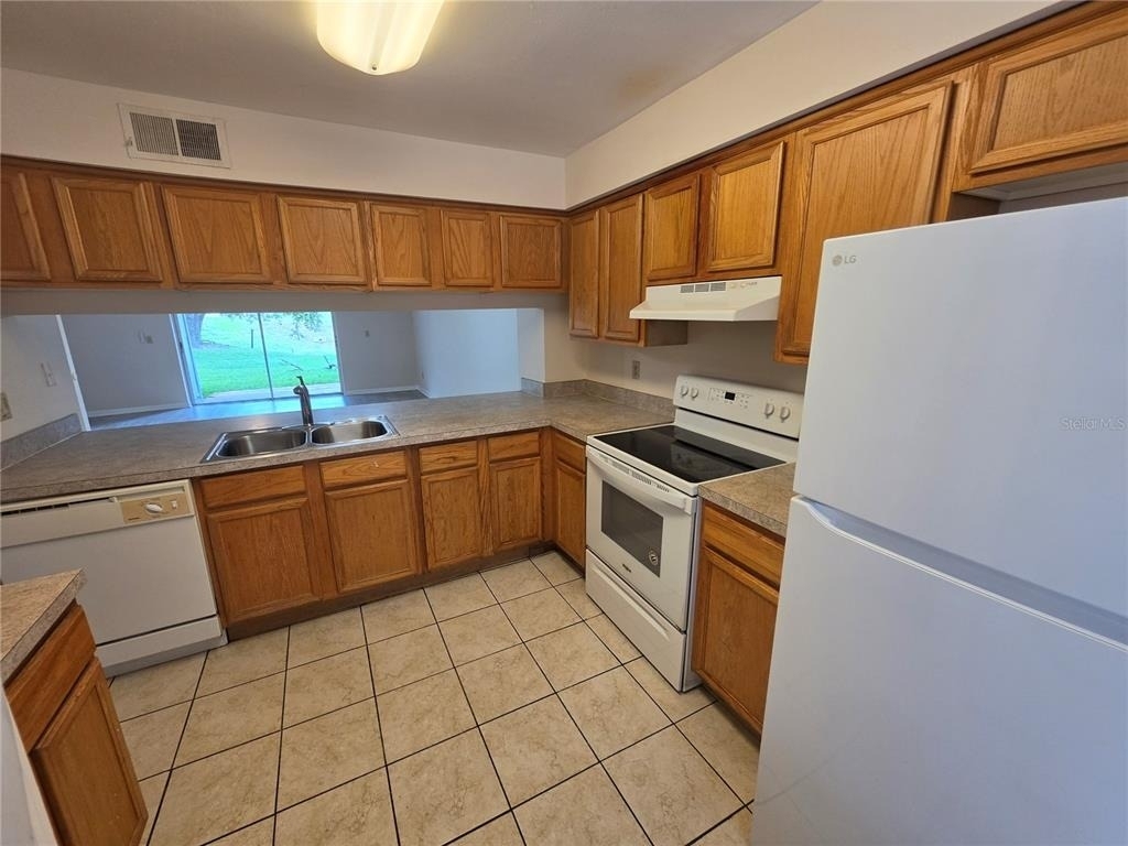 5194 Sunridge Palms Drive - Photo 6