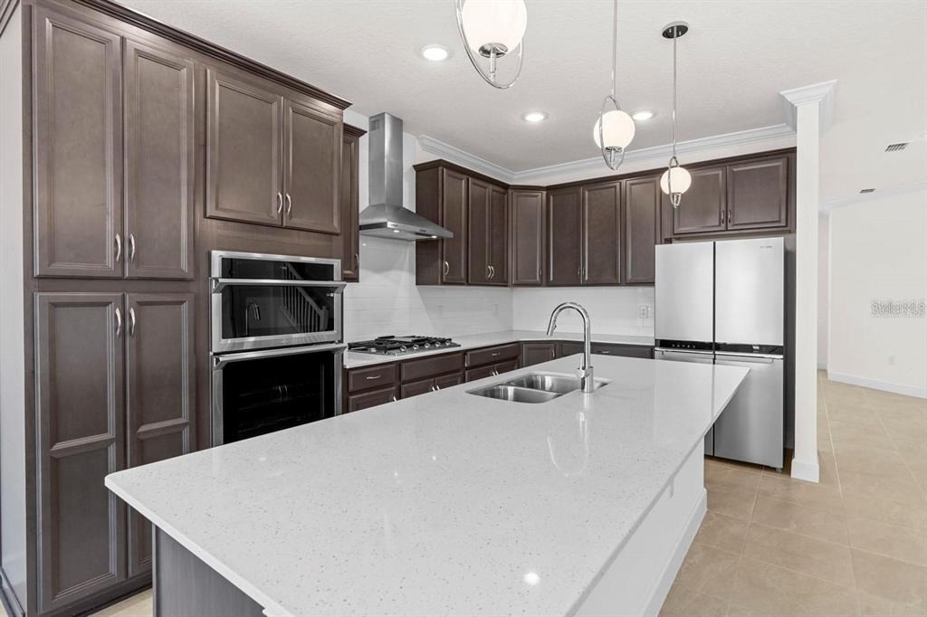 933 Signet Drive - Photo 4