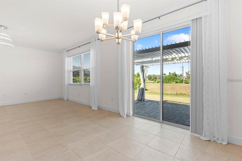 933 Signet Drive - Photo 10