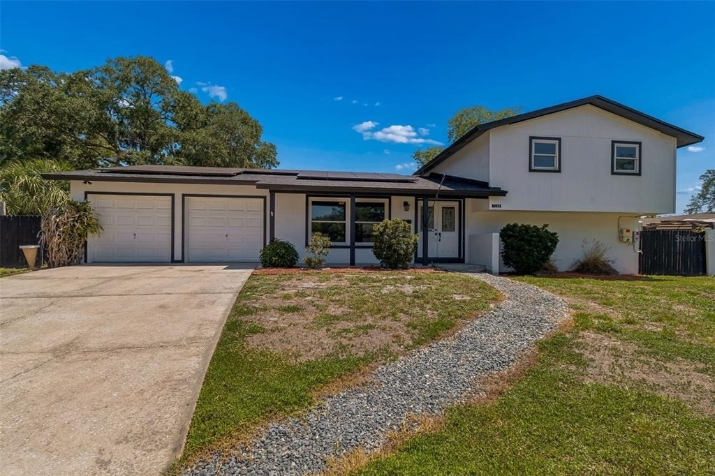 7111 Gateway Court - Photo 2
