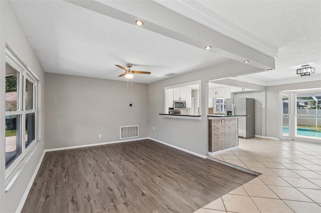 7111 Gateway Court - Photo 7